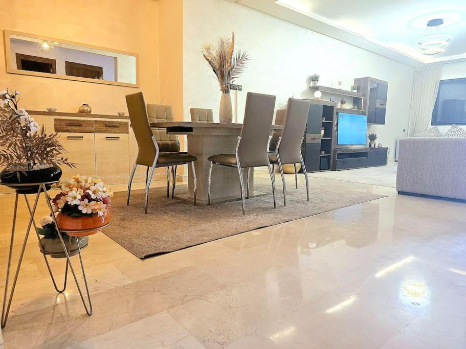 Appartement Cosy Plein Centre Marrakesh Exteriör bild